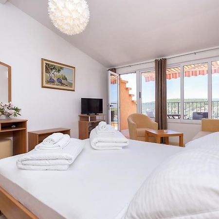 Apartamento Big Blue Jelsa  Exterior foto